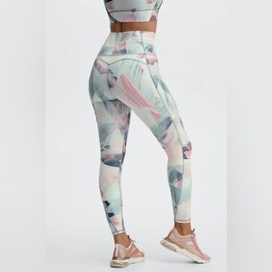 Fabletics PureLuxe Ultra High Waisted 7/8 Legging XS